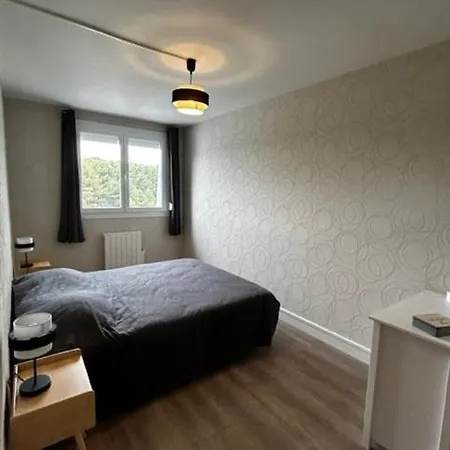Pine 5 Apartment